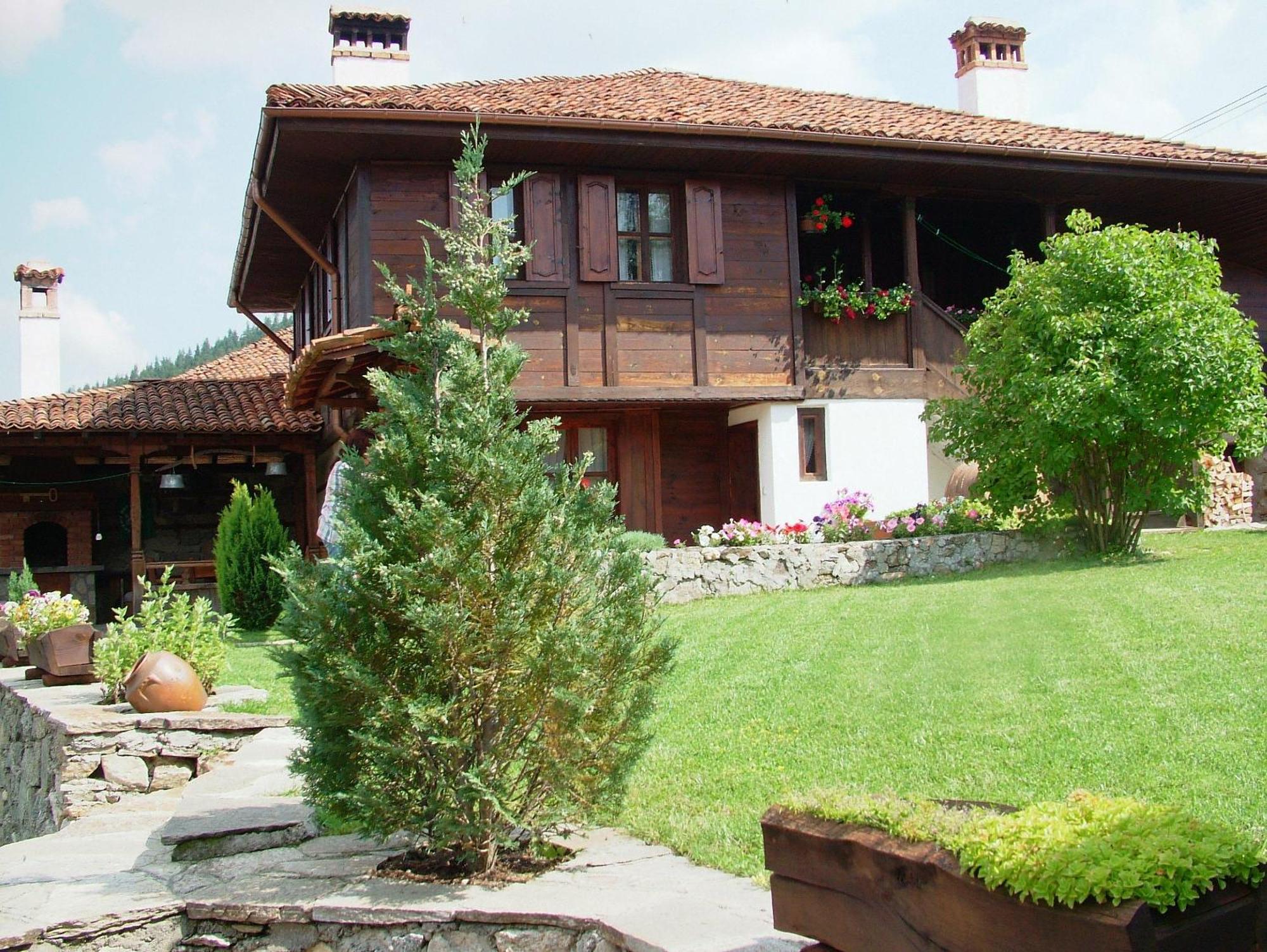 Hadji Neikovi Guest Houses Koprivștița Exterior foto