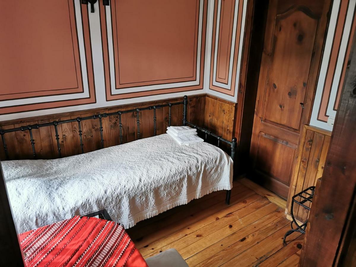 Hadji Neikovi Guest Houses Koprivștița Exterior foto