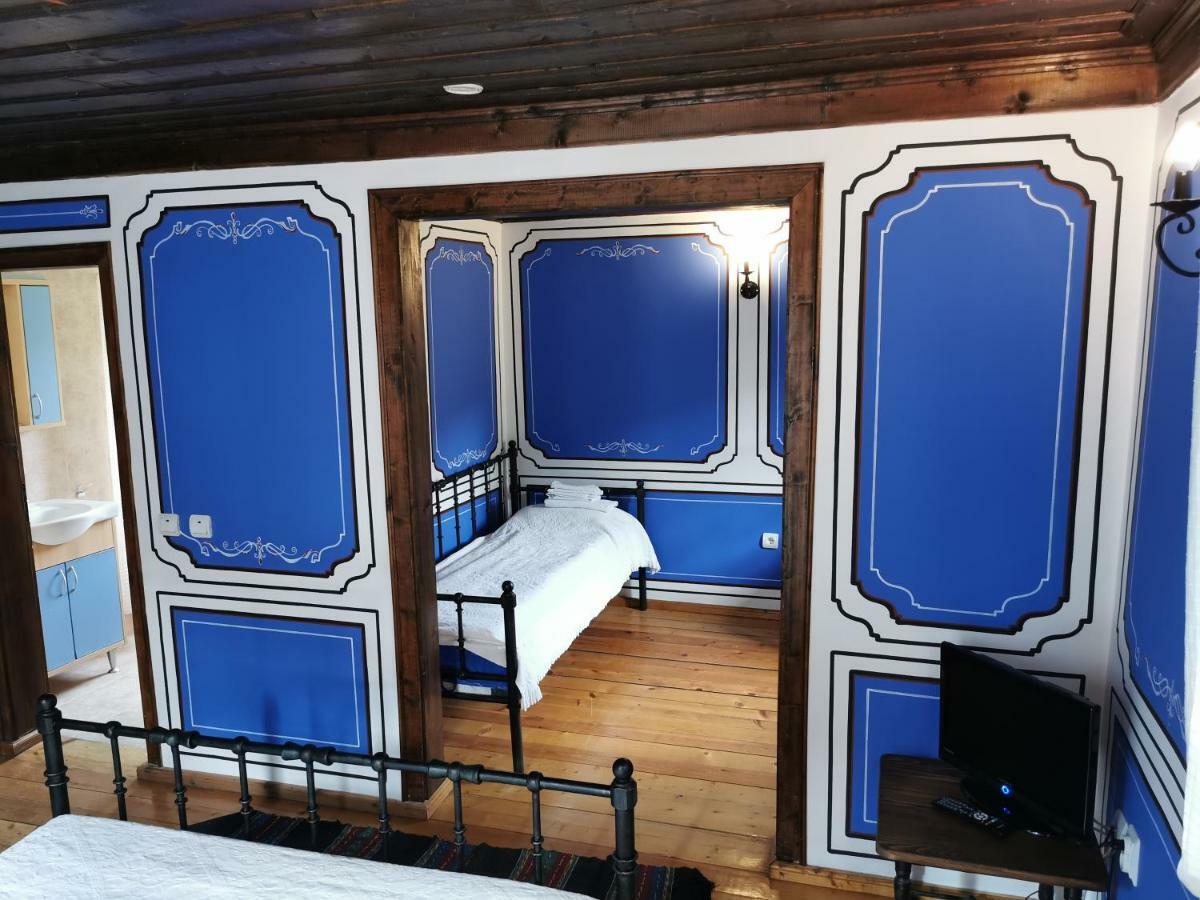 Hadji Neikovi Guest Houses Koprivștița Exterior foto